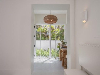 In the heart of Winter Park, 1150 Via Salerno is a newly - photo 7