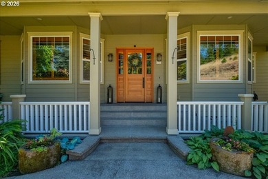 Exceptional 42+/- acre luxury estate featuring a custom - photo 12