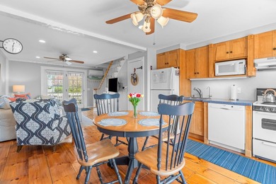 Best of the best views! Rare opportunity to own this beautifully - photo 13