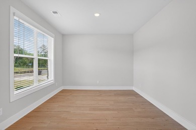 Kathleen Floor Plan - Lot 14 | MOVE-IN READY| New Construction - photo 13
