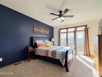 Stunning Lakefront Retreat - Fully Furnished & Nightly Rental - photo 15