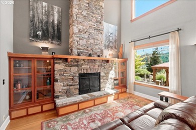 Exceptional 42+/- acre luxury estate featuring a custom - photo 18