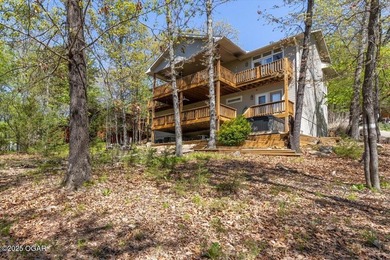 Stunning Lakefront Retreat - Fully Furnished & Nightly Rental - photo 28
