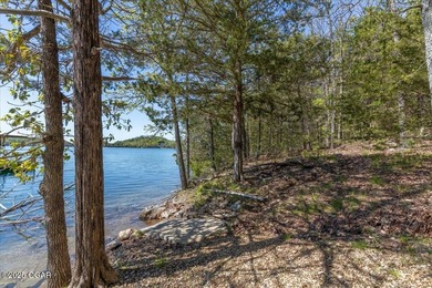 Stunning Lakefront Retreat - Fully Furnished & Nightly Rental - photo 29