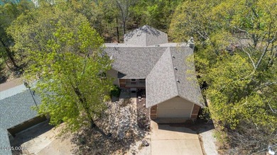 Stunning Lakefront Retreat - Fully Furnished & Nightly Rental - photo 31