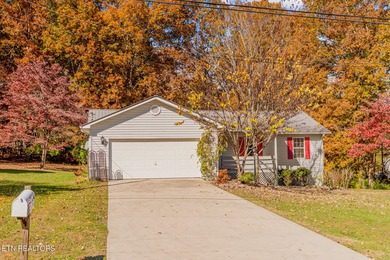 Lake Holiday Home For Sale in Crossville Tennessee