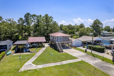 Lake Home Sale Pending in Bonneau, South Carolina