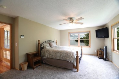 Furnished Lake Vermilion Beachhouse. Level 1.4 Acres W/150ft - photo 13