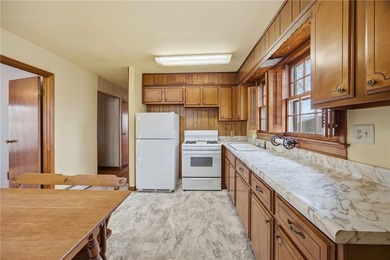 Perfectly positioned just minutes from the heart of Penn Yan and - photo 14