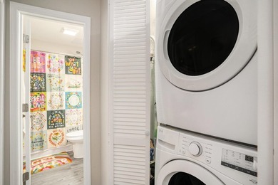 Elegant Coastal Living - Upgraded 2-Bedroom Retreat Near the - photo 15