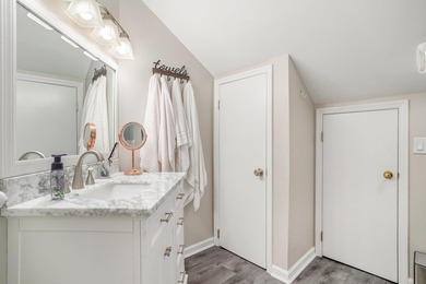 Elegant Coastal Living - Upgraded 2-Bedroom Retreat Near the - photo 21