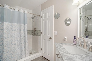 Elegant Coastal Living - Upgraded 2-Bedroom Retreat Near the - photo 22