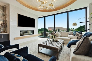 Luxury condo FULLY FURNISHED offering resort-style living in - photo 8