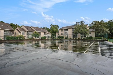 Elegant Coastal Living - Upgraded 2-Bedroom Retreat Near the - photo 31