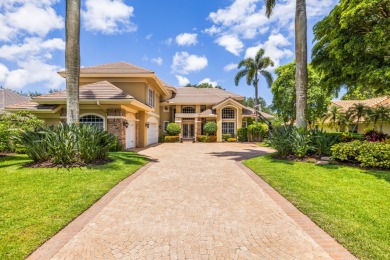 Lake Home For Sale in Palm Beach Gardens, Florida