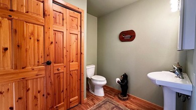 Furnished Lake Vermilion Beachhouse. Level 1.4 Acres W/150ft - photo 32