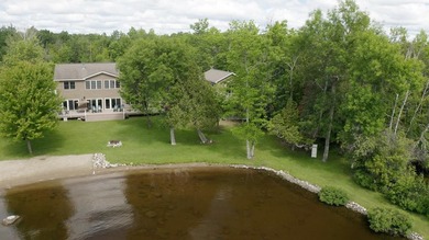 Furnished Lake Vermilion Beachhouse. Level 1.4 Acres W/150ft - photo 41