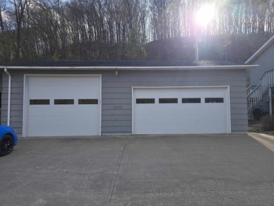 Enjoy Nature, Solitude, and Tranquility in this 3-bedroom - photo 4