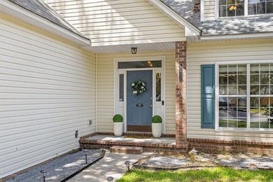Welcome to 5452 Roxbury Dr., North Charleston--where timeless - photo 3