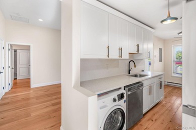 Ground Floor Unit In Beautiful 55 + Fairfield At St James - photo 8