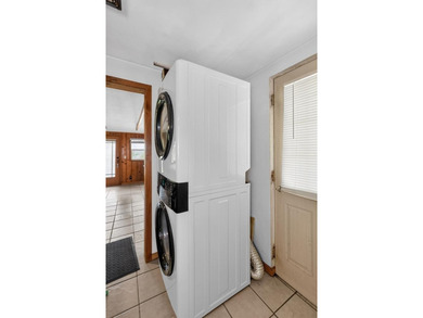 Year Round 1 bedroom Cottage on Birch Lake. Large Deck and Deck - photo 12