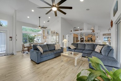 Beautiful CBS home in a no HOA Port Saint Lucie - photo 13