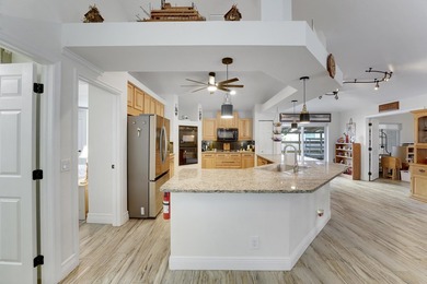 Beautiful CBS home in a no HOA Port Saint Lucie - photo 14