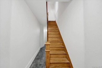 Well-maintained Bronx home offering spacious living, generous - photo 25