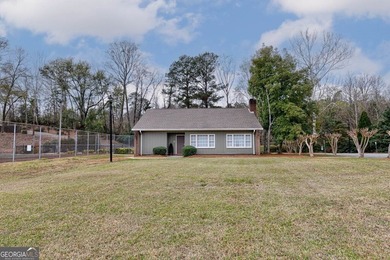 Welcome to 6101 River Rd, Apartment 5, a spacious two-story - photo 30