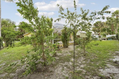 Beautiful CBS home in a no HOA Port Saint Lucie - photo 35