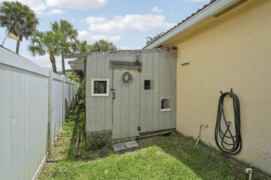 Beautiful CBS home in a no HOA Port Saint Lucie - photo 36