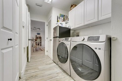 Beautiful CBS home in a no HOA Port Saint Lucie - photo 40