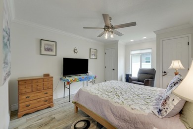 Beautiful CBS home in a no HOA Port Saint Lucie - photo 42