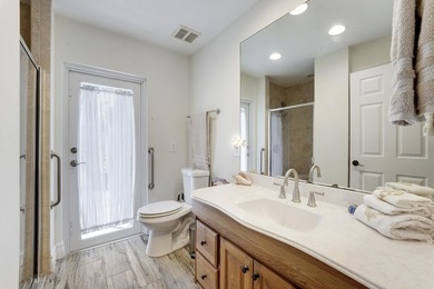 Beautiful CBS home in a no HOA Port Saint Lucie - photo 43