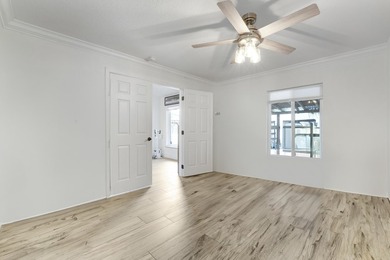 Beautiful CBS home in a no HOA Port Saint Lucie - photo 45