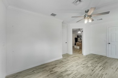 Beautiful CBS home in a no HOA Port Saint Lucie - photo 50