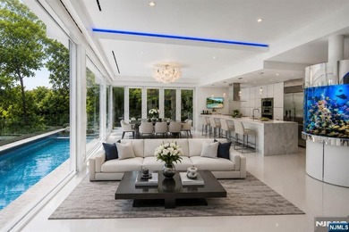 Experience modern luxury in this custom-built contemporary - photo 10