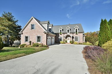 Fort Loudoun Lake Home For Sale in Knoxville Tennessee