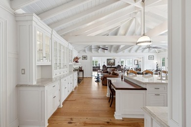 Coastal living meets timeless design at 2668 Bayonne Street - photo 10