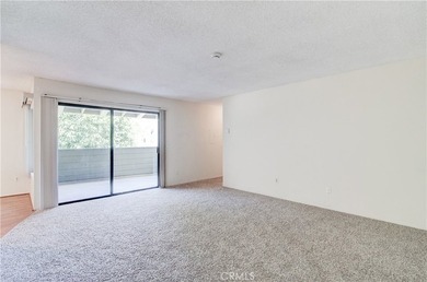 COME HOME TO SERENITY AND PRIVACY! BEAUTIFUL 1 BEDROOM - 1 BATH - photo 3