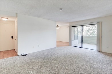 COME HOME TO SERENITY AND PRIVACY! BEAUTIFUL 1 BEDROOM - 1 BATH - photo 4
