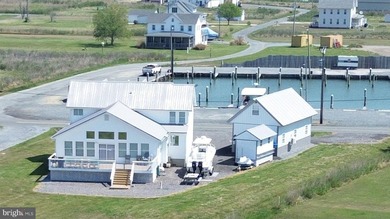 Enjoy waterfront living in this updated 4 bedroom, 2 bath - photo 16