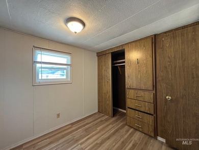 Welcome to AFFORDABLE housing in a well-maintained and - photo 17