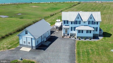 Enjoy waterfront living in this updated 4 bedroom, 2 bath - photo 17