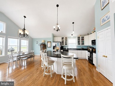 Enjoy waterfront living in this updated 4 bedroom, 2 bath - photo 21