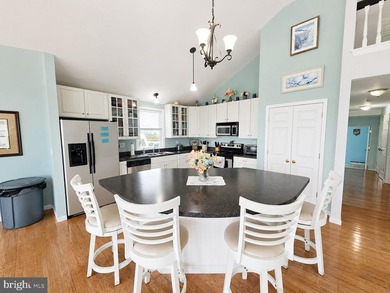 Enjoy waterfront living in this updated 4 bedroom, 2 bath - photo 22