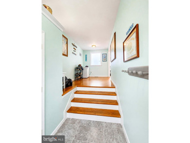 Enjoy waterfront living in this updated 4 bedroom, 2 bath - photo 28
