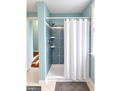 Enjoy waterfront living in this updated 4 bedroom, 2 bath - photo 33