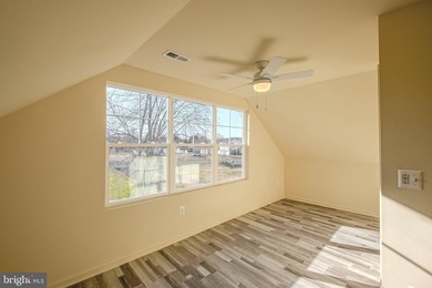 Own One of the Largest Waterfront Lots in Benedict w/ - photo 34