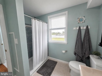 Enjoy waterfront living in this updated 4 bedroom, 2 bath - photo 35